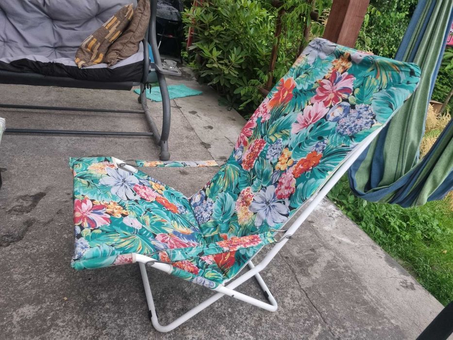Leżak składany, metalowy z podłokietnikami