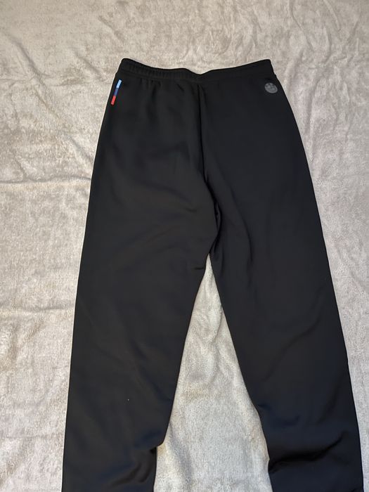 Spodnie męskie od Puma we współpracy z BMW