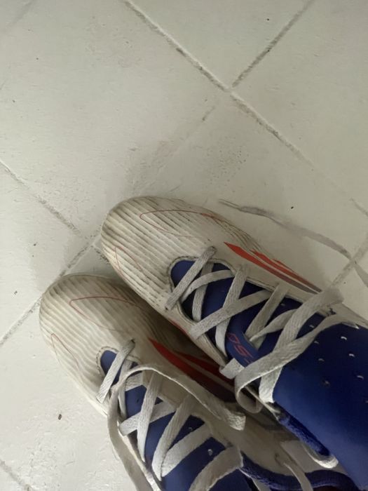 Ténis Futsal/Futebol de rua Adidas F50