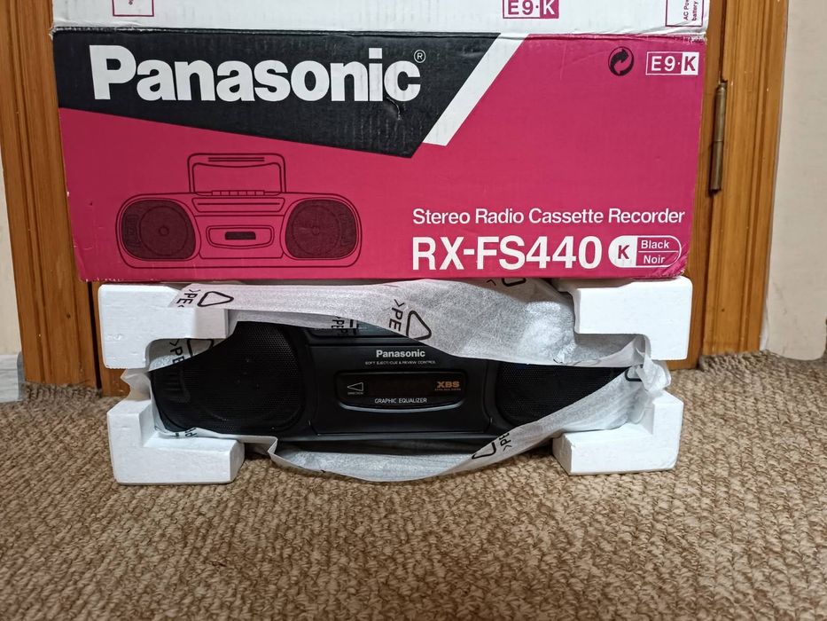 Panasonic RX FS440. Магнитола. AUX