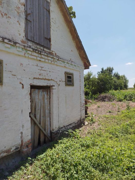 Продам       будинок в селі