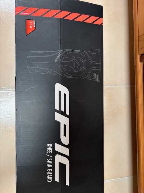 Joelheiras Enduro EPS novas