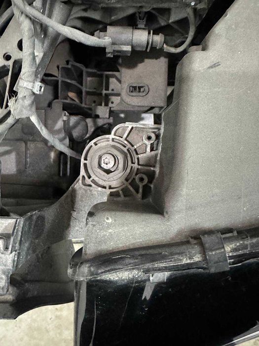 Фара ліва AUDI E-Tron