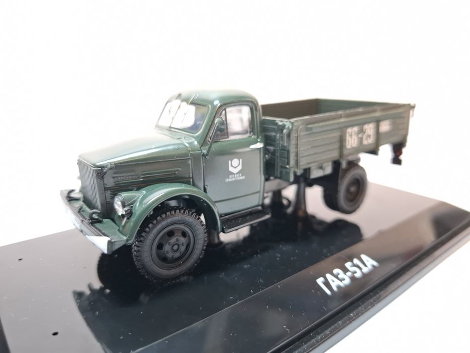 Dip models 1/43 Газ 51 53 63 Зис 127 118 ГОН Mercedes w140 w220 w221
