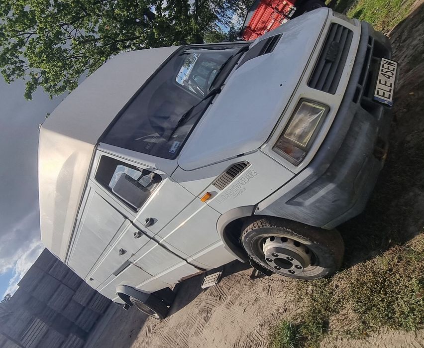 Samochod ciężarowy Iveco 5912