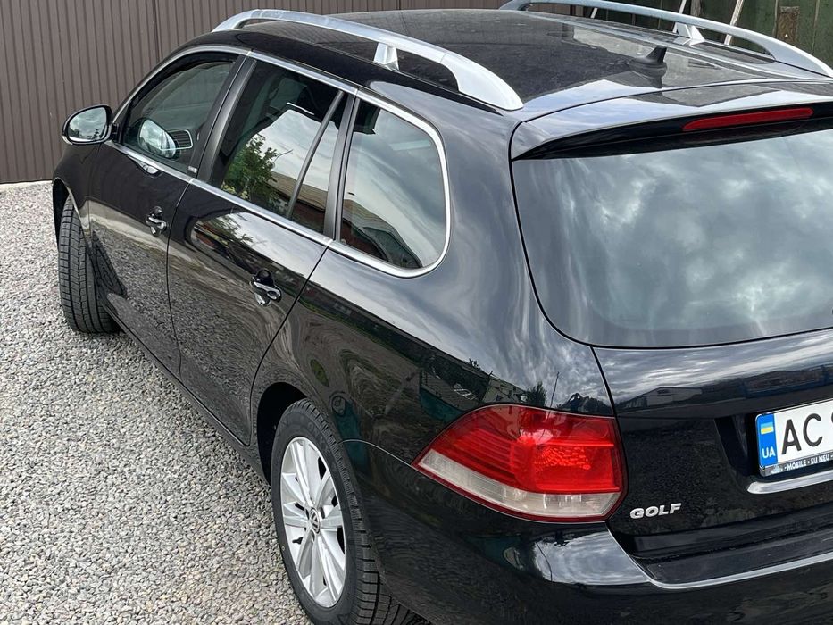 Volkswagen  Golf