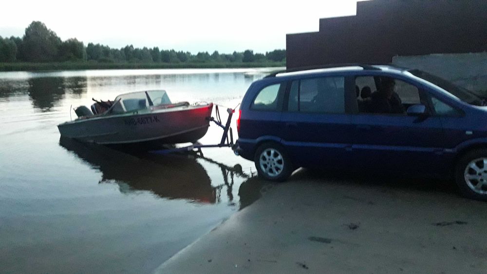 Лодка Прогресс 2М, лафет, 2 мотора