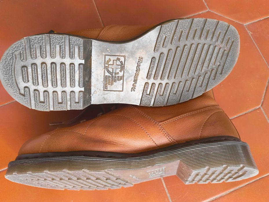 Botas Couro Dr. Martens Church Buckingham Monkey (Homem - 42)