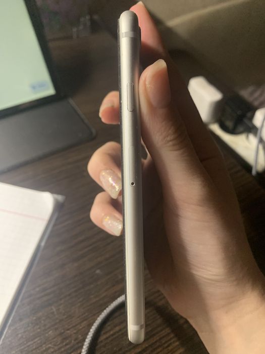 Айфон 8 64 гб 100%