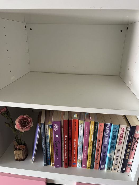 Estante branca e rosa ikea STUVA