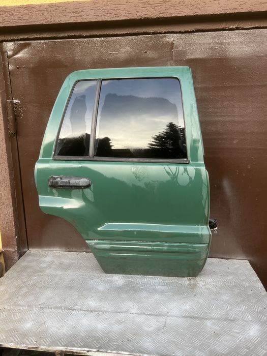 grand cherokee wj джип чероки 04 год дверь в сборе зад прав