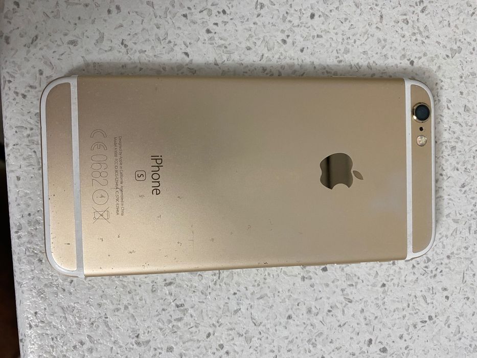 Продам телефон iPhon 6S