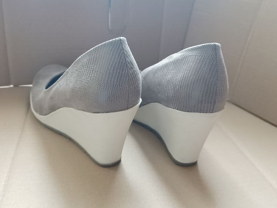 Półbuty damskie na koturnie rozmiar 39