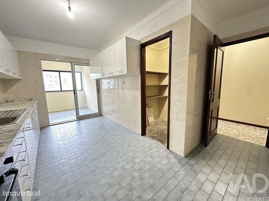 Apartamento T3 em Arcozelo de 125 m2
