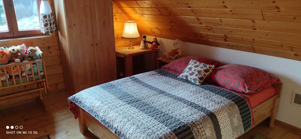 Domek w górach z tarasem widokowym.  Beskid Żywiecki.  Rajcza