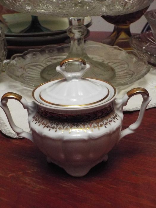 Serwis do kawy/herbaty kompletny dla 12 osób -porcelana wałbrzyska