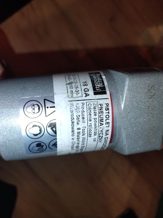 Pistolet pneumatyczny na gwoździe mtx. Nowy