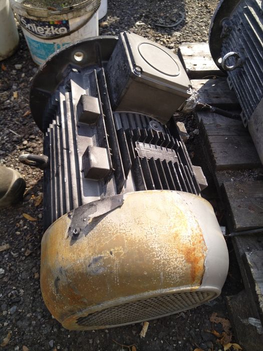 Sprzedam silnik elektryczny Becker 5,5 kw