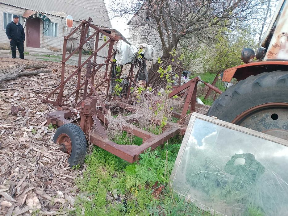 Продам культиватор навісний
