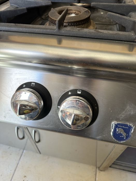 Fogão industrial 4 bicos - com movel - Virtus