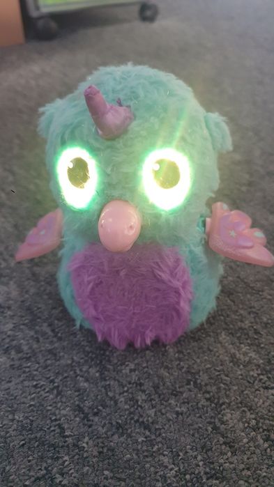 Hatchimals jednorożec, mówi, gra, rusza się