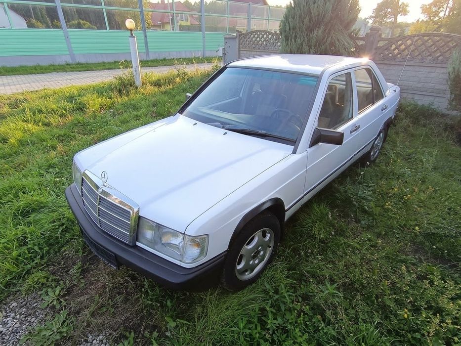 Mercedes-Benz Seria 190