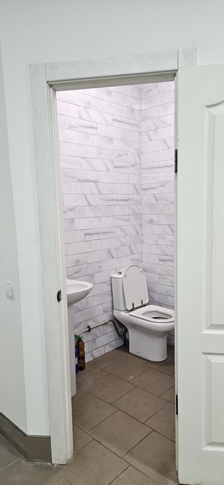 Оренда комерційного приміщення, вул. Марка Черемшини, 1к