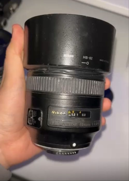 Обʼєктив nikkor 85mm f1.8G nikon та 24-70 2.8G