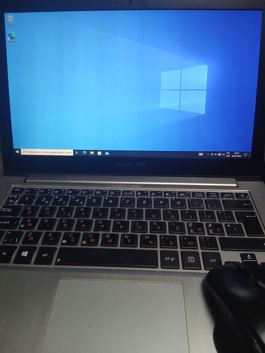 Asus ux32v i7, 6Gb оперативка, металический корпус.