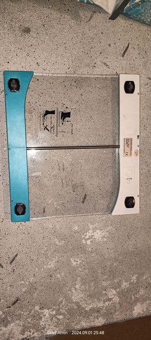 Balança de peso está disponível para venda.