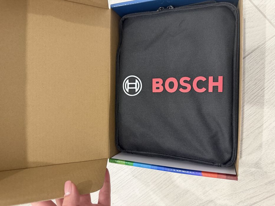 Bosch C30 6/12V — зарядний пристрій для акумулятора (НОВИЙ)