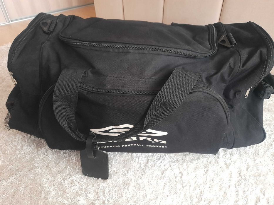 Torba na kółkach UMBRO medium sportowa podróżna