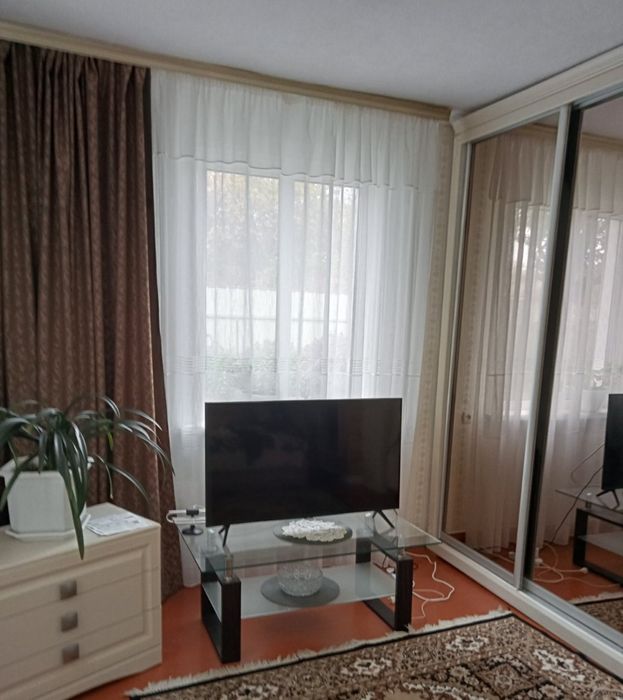 Будинок з земельною ділянкою 21 сотка