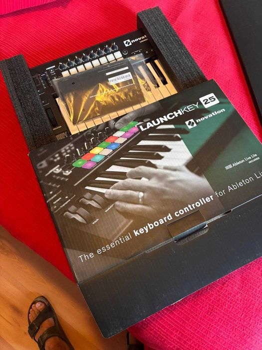 Novation Launchkey 25