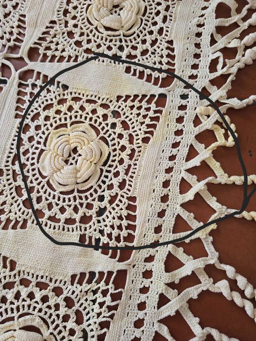 Colcha branca em renda