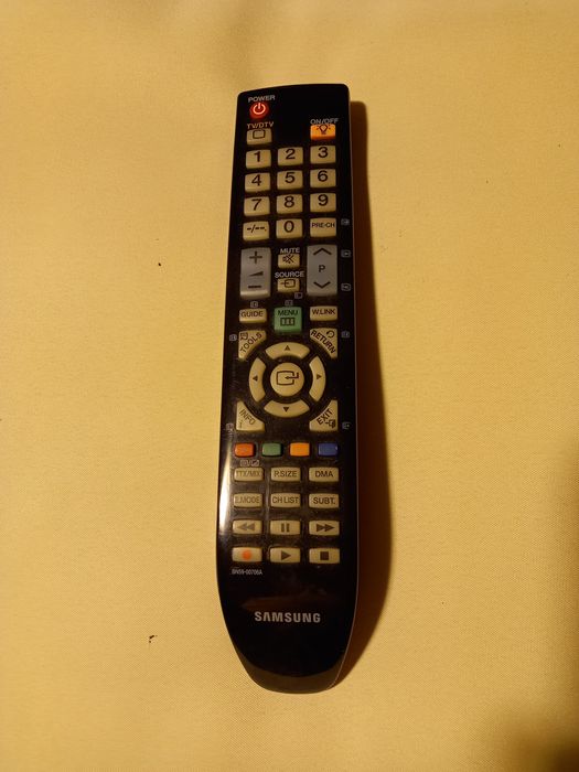 Samsung pilot do telewizora sprawny