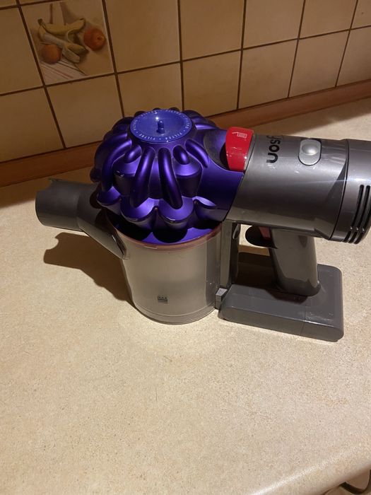 Odkurzacz dyson  v7 body