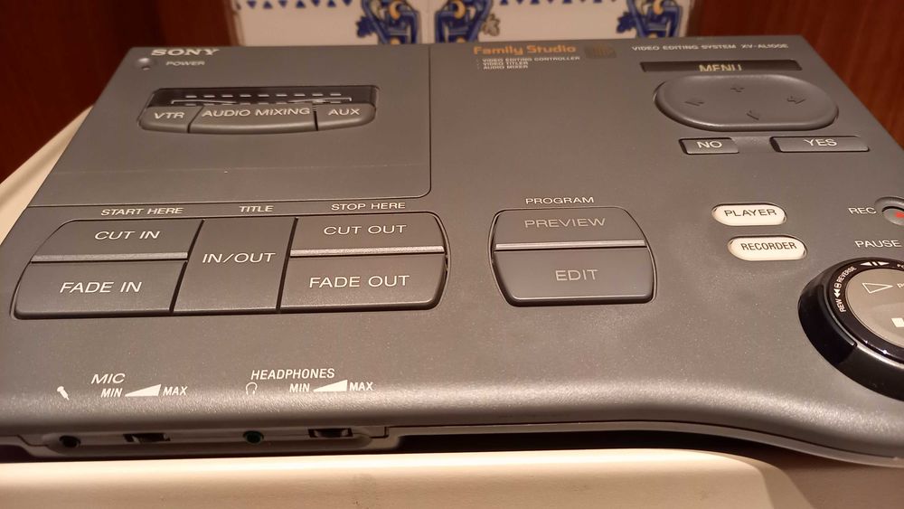 Sistema de edição de video/audio "Family Studio SONY XV-AL100E"