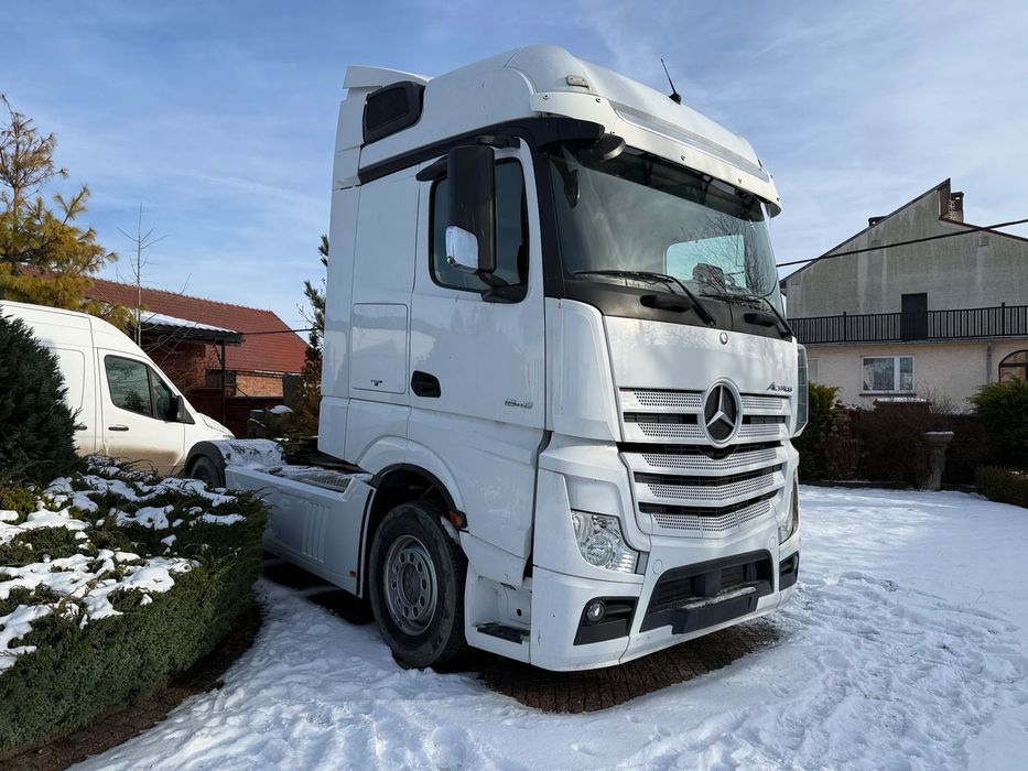 Mercedes-Benz Actros  MP4 1845 BugSpace Retarder 2 Zbiorniki EURO 6 Netto: 64900