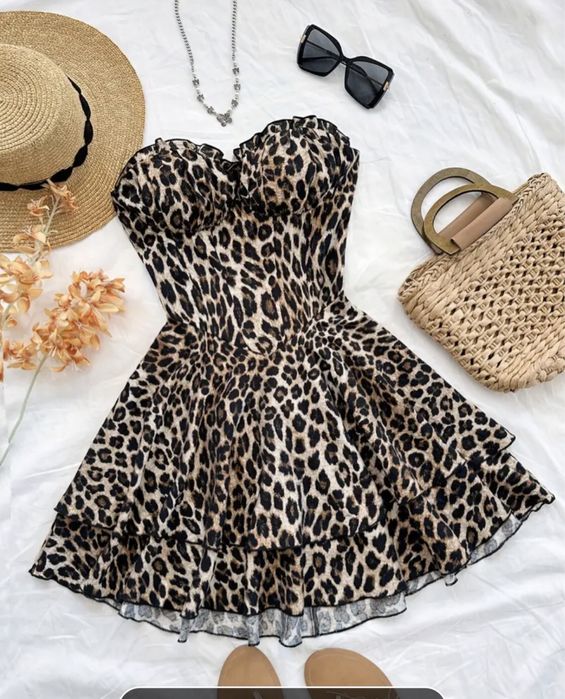 Платье с леопардовым принтом