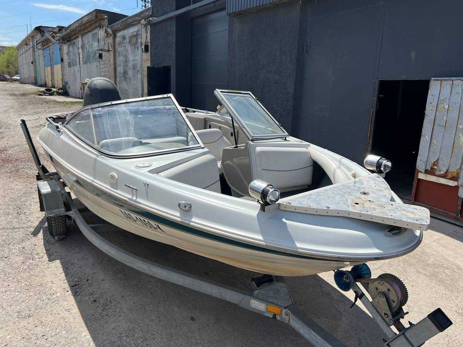 Продам катер Bayliner Capri 1500 2000 г.