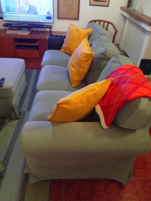 Sofá ektrop 3 lugares IKEA novo verde