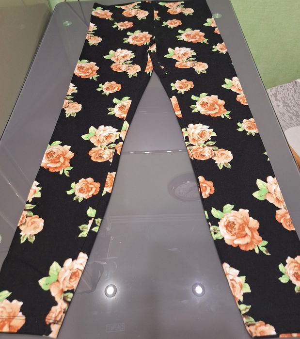 Подаются легенсы FOREVER