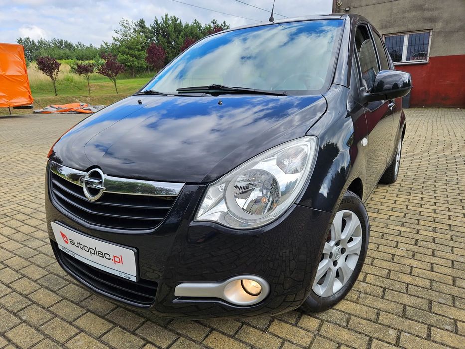 Opel Agila Zarejestrowany ,fajnie utrzymany w pełni sprawny.