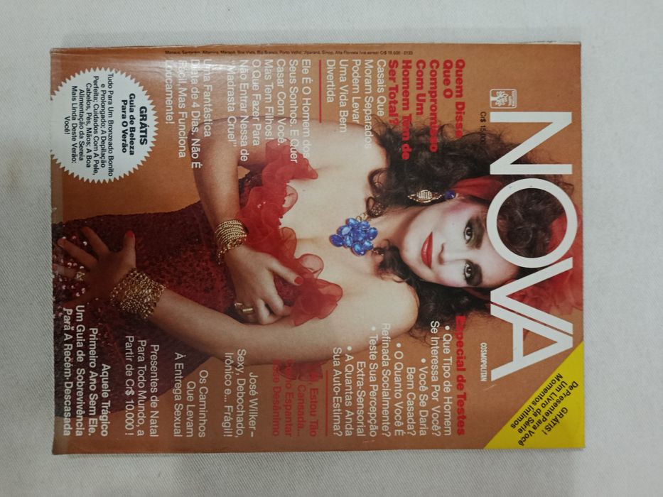 Lote de 8 REVISTAS Colecionáveis ( 6 )