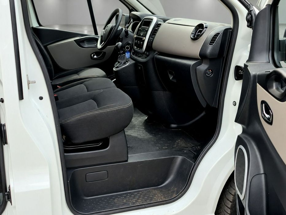 Renault Trafic  1.6 dCi / brygadówka 6 osób / Pierwszy właściciel / Serwisowany w ASO