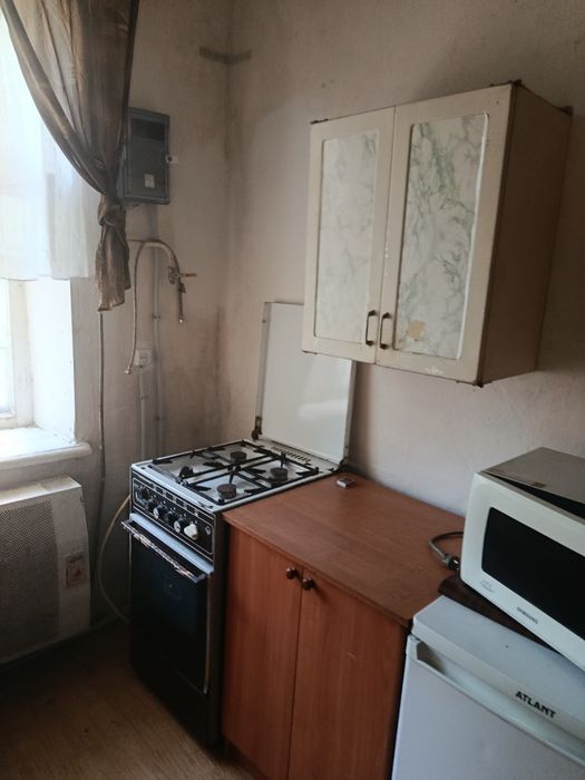 Сдаю 1к/кв 7 Слободская ,АГВ,колонка,палисадник 3000 грн.