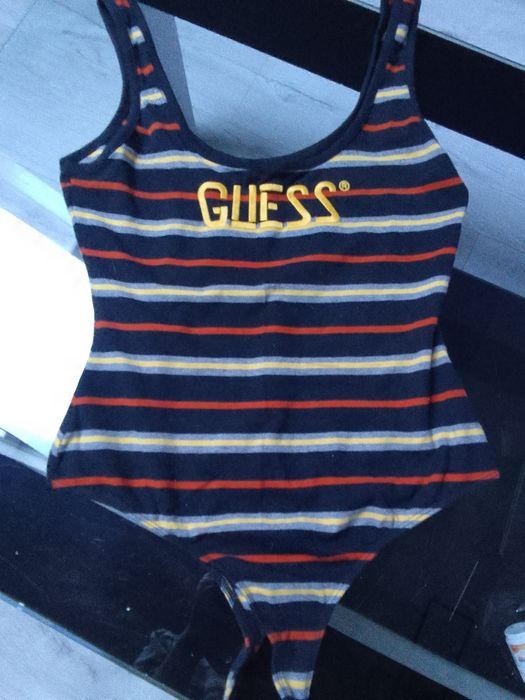 Guess body na lato