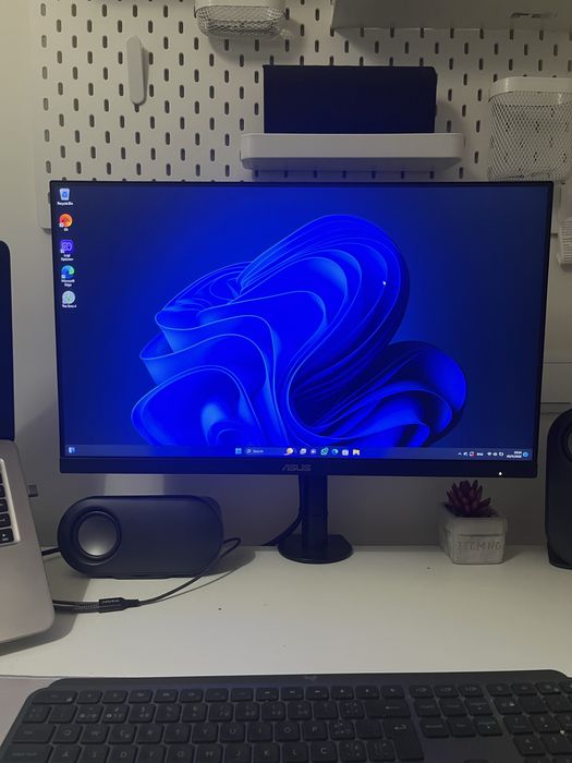 Monitor Asus 24 polegadas 1ms 100hz (VA24EHF)