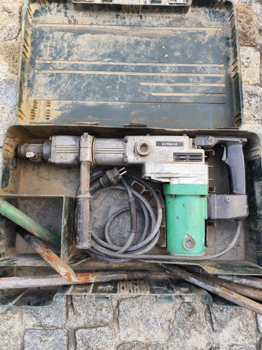 Gerador, demolidores e rebarbadoras